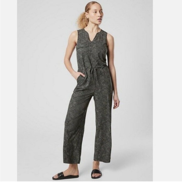Athleta Pants - Athleta Topanga Printed Jumpsuit in Viper Black Size: L